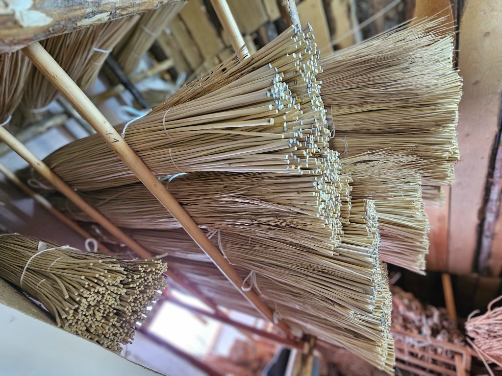 Прут на стеллаже